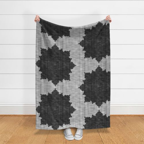 HOME_GOOD_THROW_BLANKET