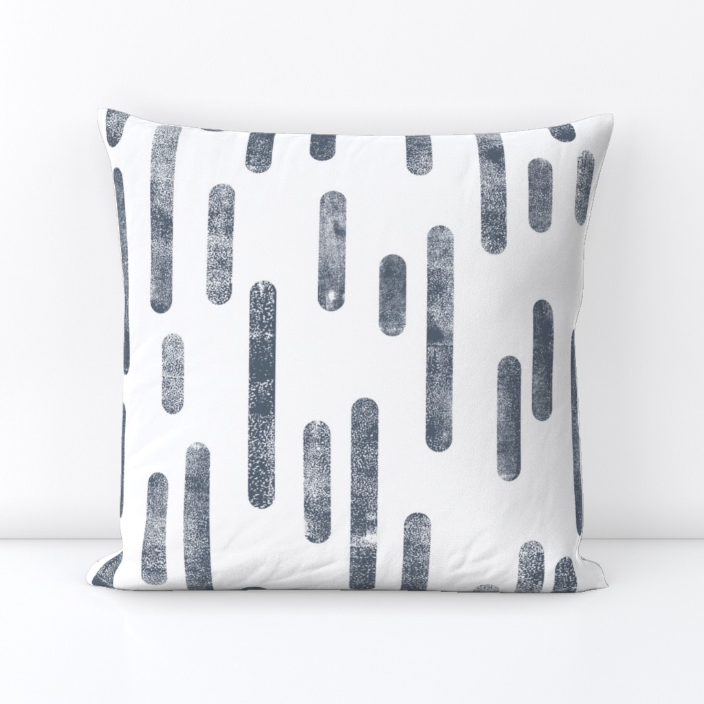 Blue-Gray on White | Large Scale Inky Rounded Lines Pattern