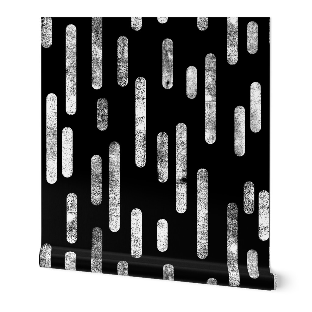 White on Black | Large Scale Inky Rounded Lines Pattern