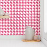 houndstooth hot pink