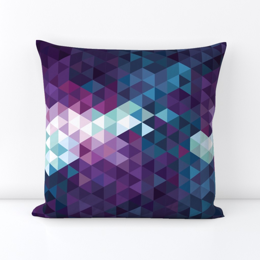 Stormy Skies Triangle Housse de coussin carrée | Spoonflower