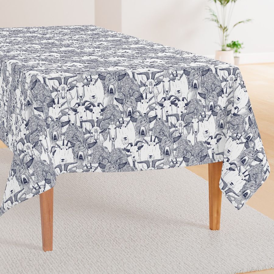 HOME_GOOD_RECTANGULAR_TABLE_CLOTH