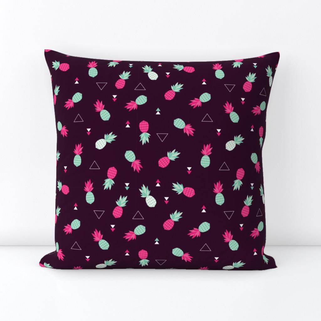 Geometric pineapple fruit hot tropical summer print in pink