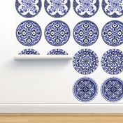 Mrs. Snootytoots' China Cabinet ~ Blue and White Plates