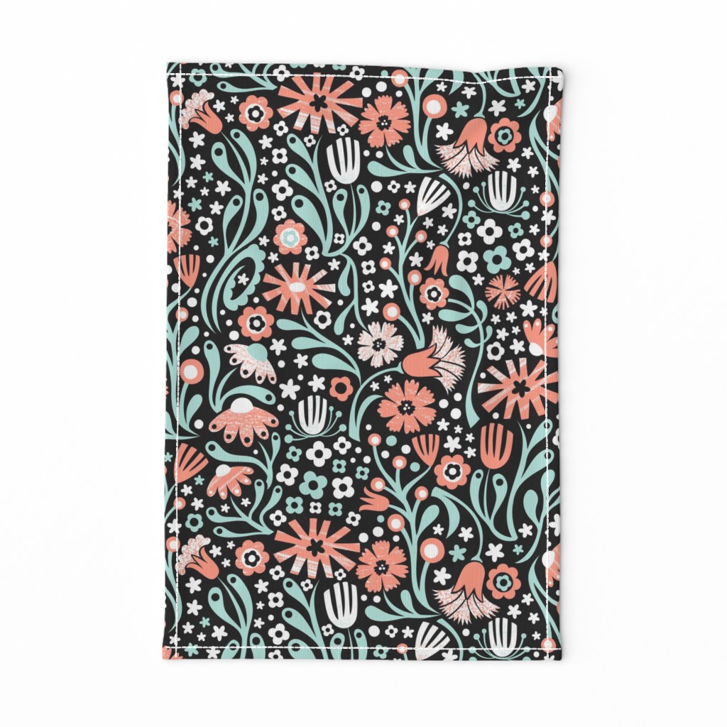 Nordic Suzani Floral (Coral Mint)