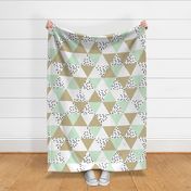 triangle wholecloth // mint + taupe + b/w dots