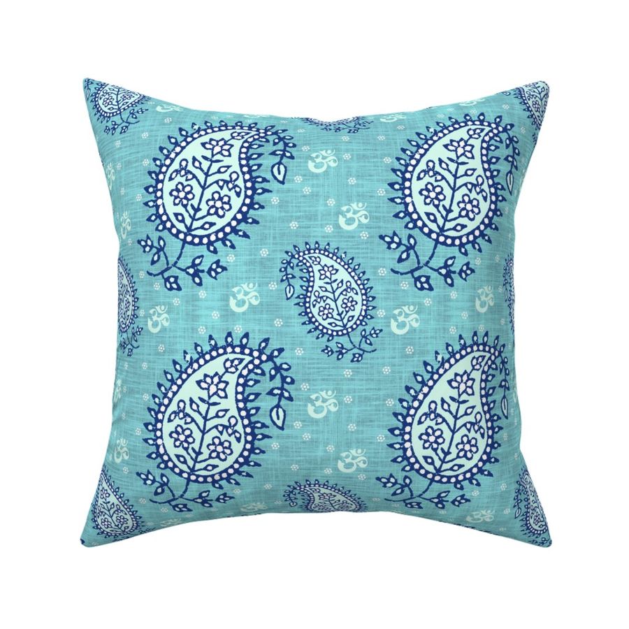 HOME_GOOD_SQUARE_THROW_PILLOW