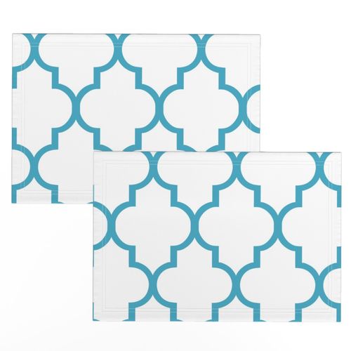 Quatrefoil in Aqua