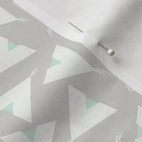 Teepee 5: grey, white and mint