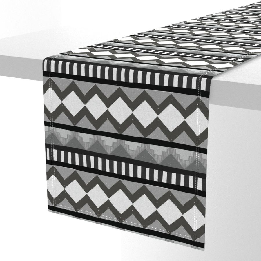 HOME_GOOD_TABLE_RUNNER