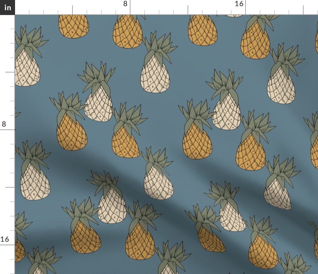 PINEAPPLE BLUE - Stephanie Elvelyck 