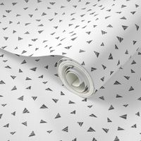 mod baby » tiny triangles grey