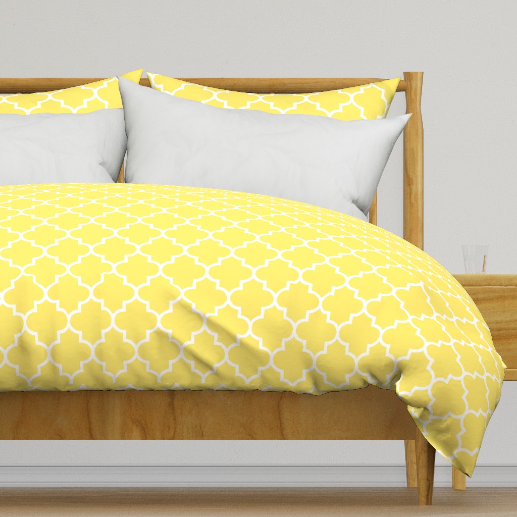 quatrefoil LG lemon yellow