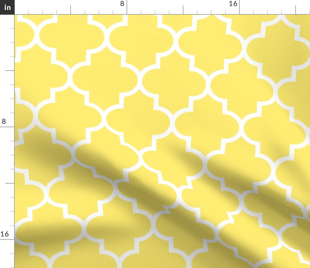 quatrefoil LG lemon yellow