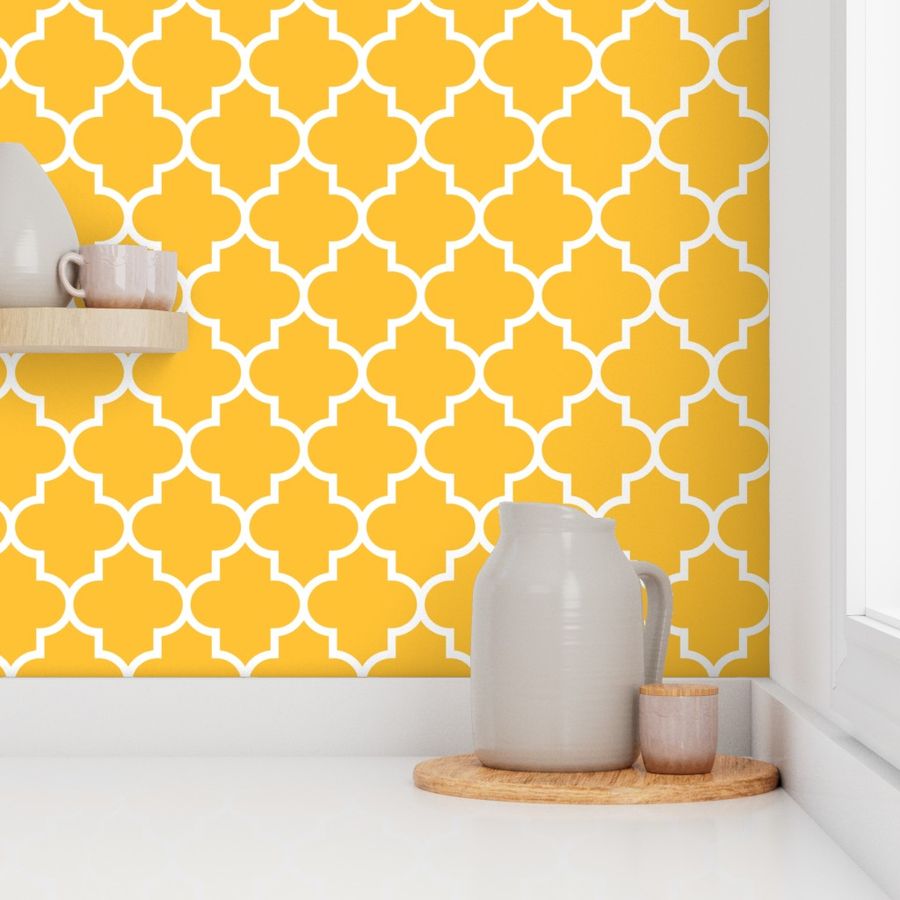 quatrefoil LG golden yellow