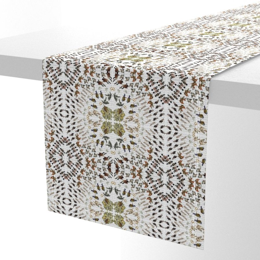 HOME_GOOD_TABLE_RUNNER