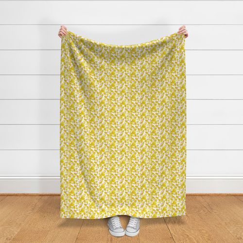 Spring Placemats Set of 4 Flower Bud Garden Spring Yellow Cloth Placemats by Spoonflower - Forsythia On White by lauriekentdesigns