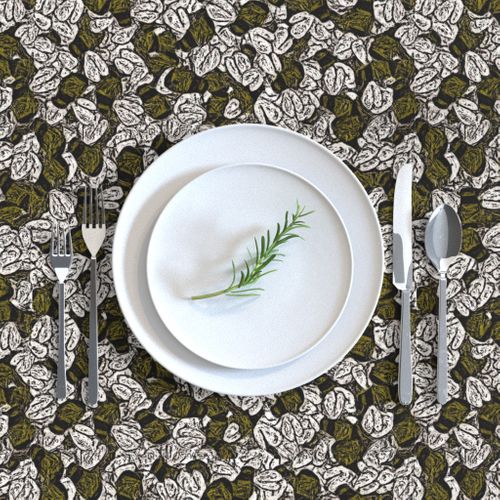 HOME_GOOD_RECTANGULAR_TABLE_CLOTH