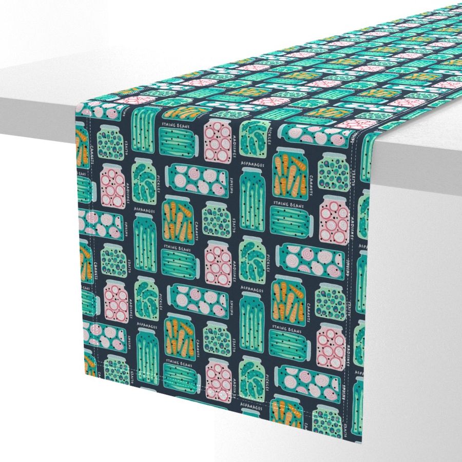 HOME_GOOD_TABLE_RUNNER