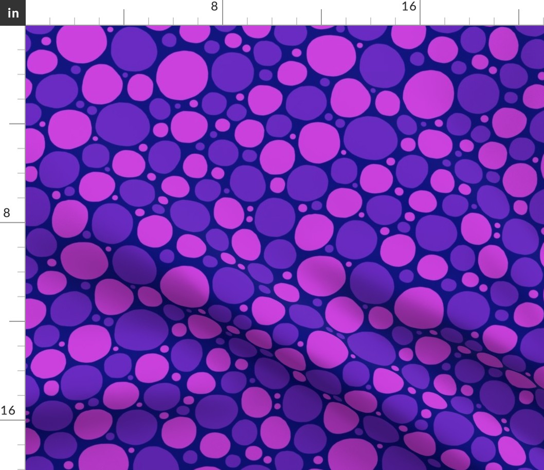 Spots in pink and purple