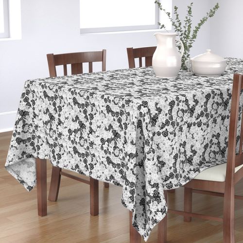 HOME_GOOD_RECTANGULAR_TABLE_CLOTH