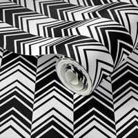 04188062 : binary chevron : black + white