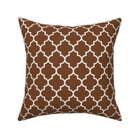 quatrefoil MED chocolate brown #744527