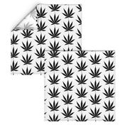 Black&White cannabis leaf