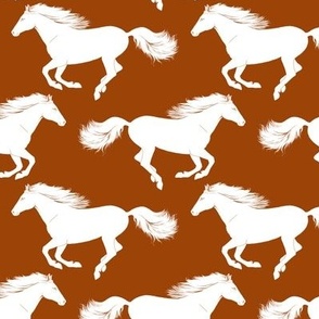 Galloping Pony 2 White on Chestnut // standard
