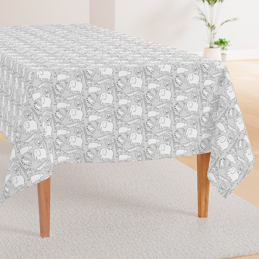 HOME_GOOD_RECTANGULAR_TABLE_CLOTH