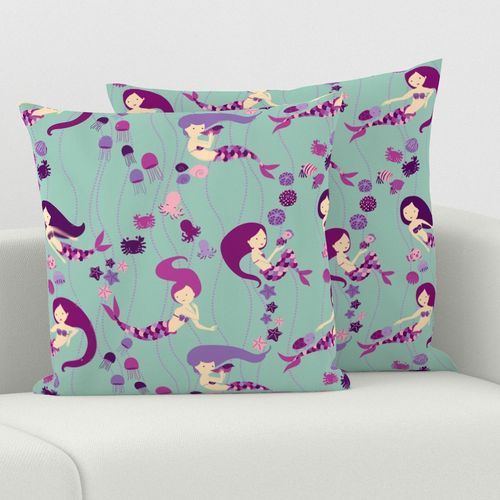 HOME_GOOD_SQUARE_THROW_PILLOW