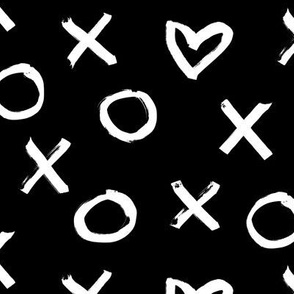 XO XO medium – white black