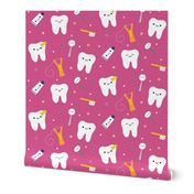 Happy Teeth & Friends - Dark PInk