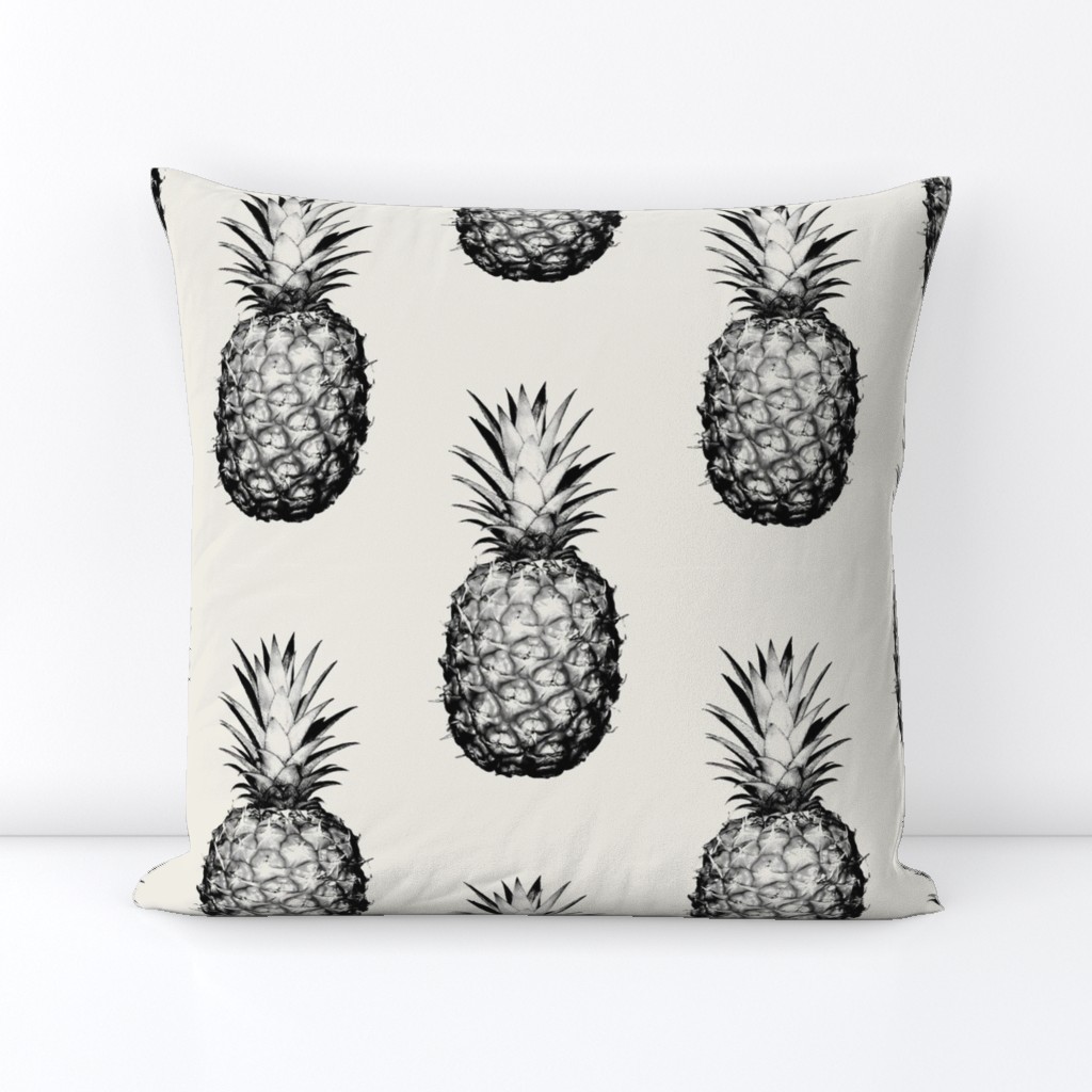 Pineapples black and cream large