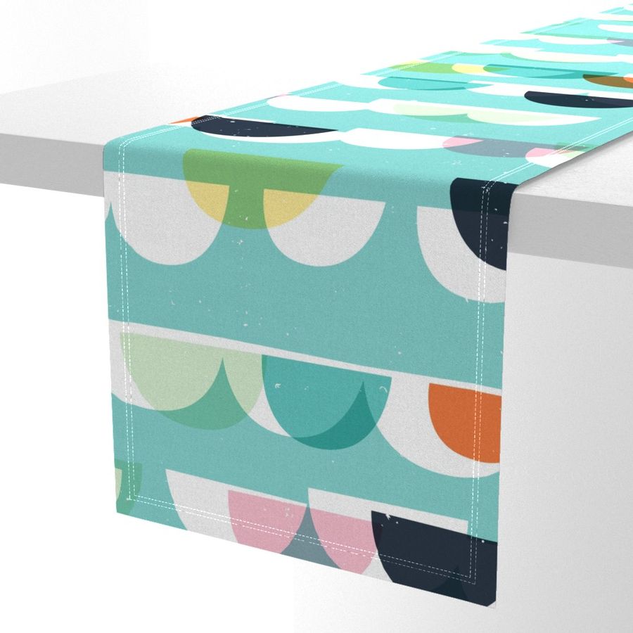 HOME_GOOD_TABLE_RUNNER