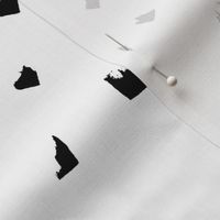 Confetti Dots Checkered – black white