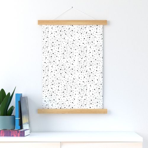 small DOTS – black white