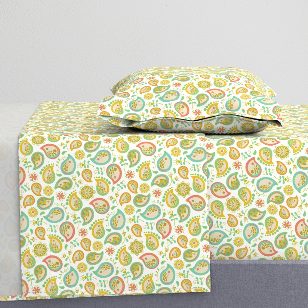 Hedgehog Paisley - C-Green & White 50% :)