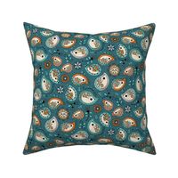 Hedgehog Paisley_Bg Blue Peacock_50%size