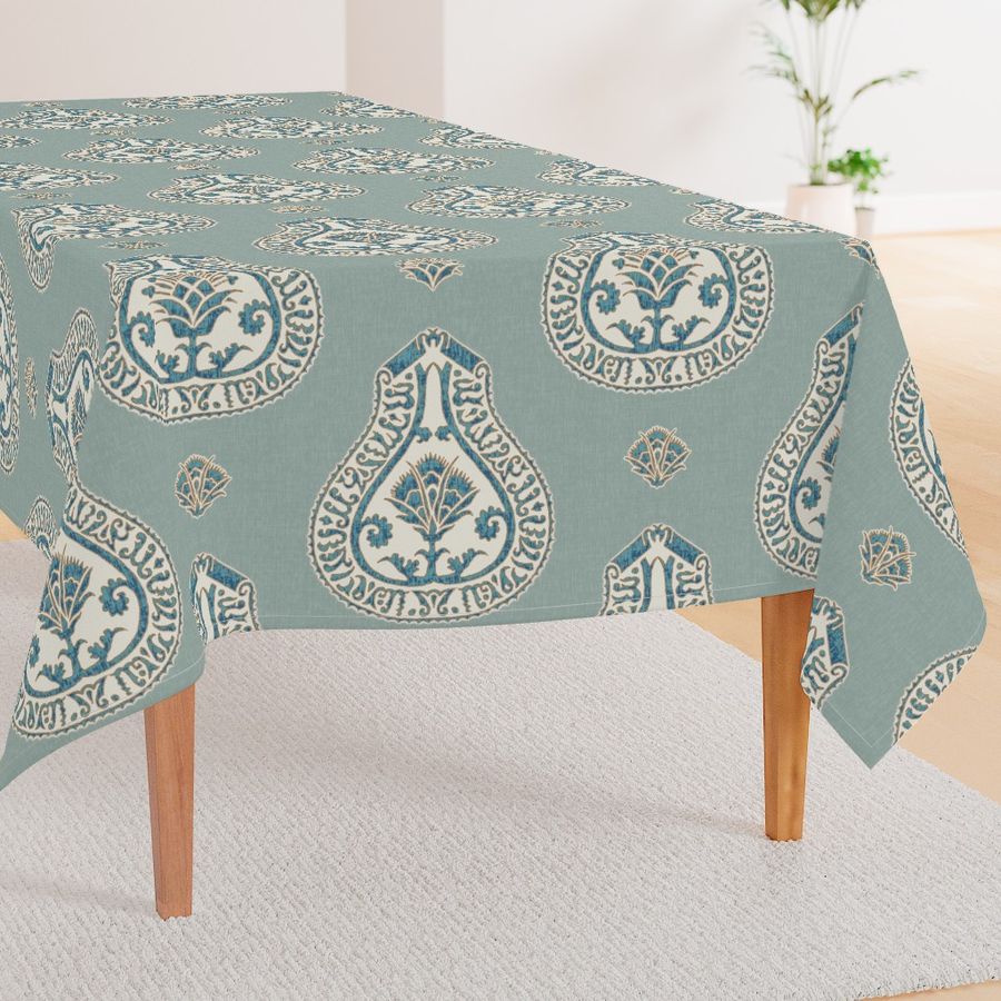 HOME_GOOD_RECTANGULAR_TABLE_CLOTH