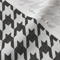 Small Houndstooth in Black Linen