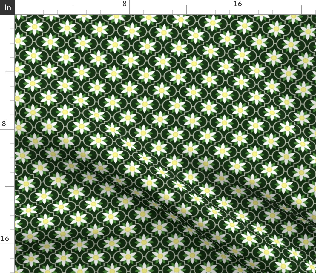 04363158 : crombus flower : spoonflower0314