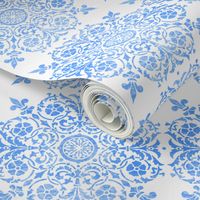 Seville Damask in watercolor Delft