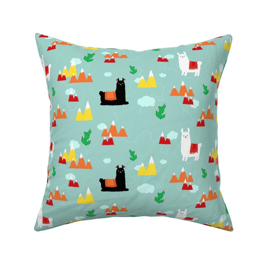 HOME_GOOD_SQUARE_THROW_PILLOW