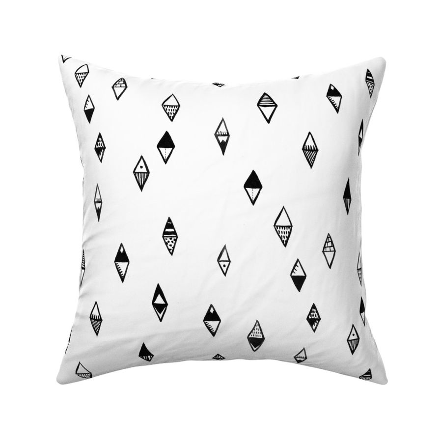 HOME_GOOD_SQUARE_THROW_PILLOW