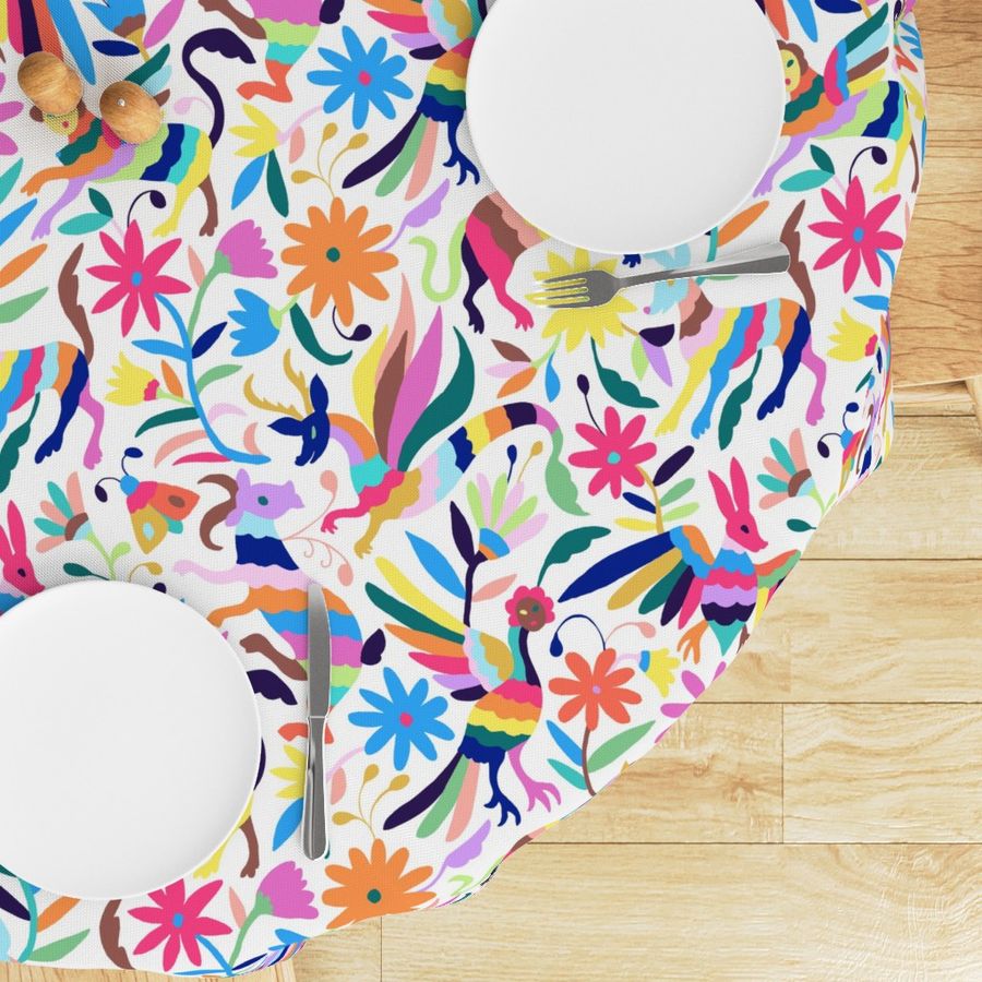 HOME_GOOD_ROUND_TABLE_CLOTH