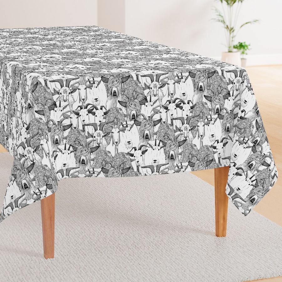 HOME_GOOD_RECTANGULAR_TABLE_CLOTH