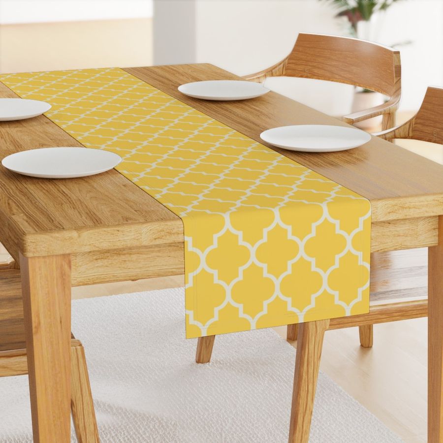 Lemon Cream Quatrefoil