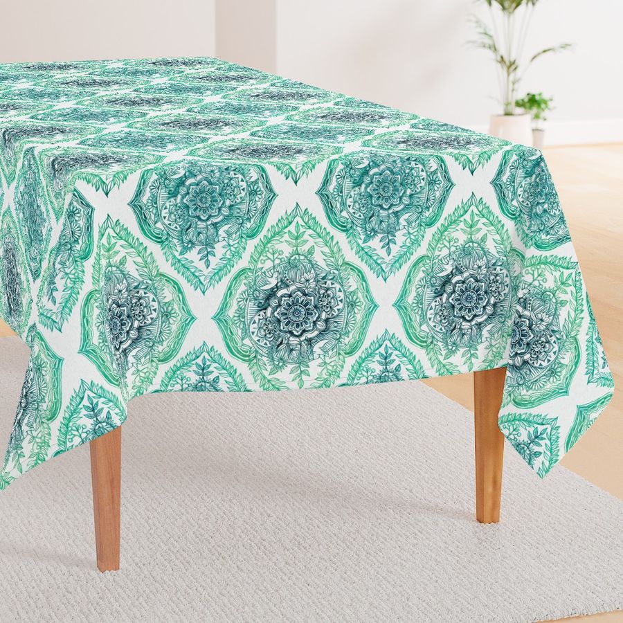 HOME_GOOD_RECTANGULAR_TABLE_CLOTH