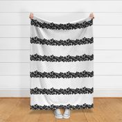 daisies in stripes – black white